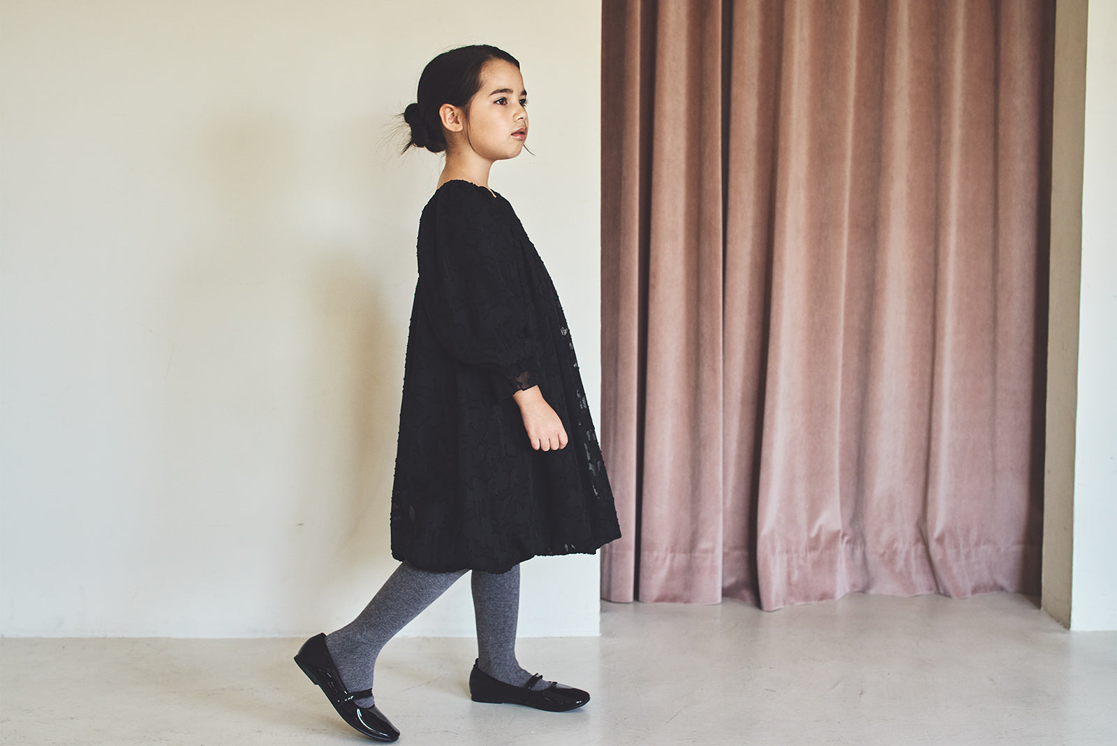 마르마르 키즈 아기 원피스 일본 유아 치마 폼파더 드레스 리프 black