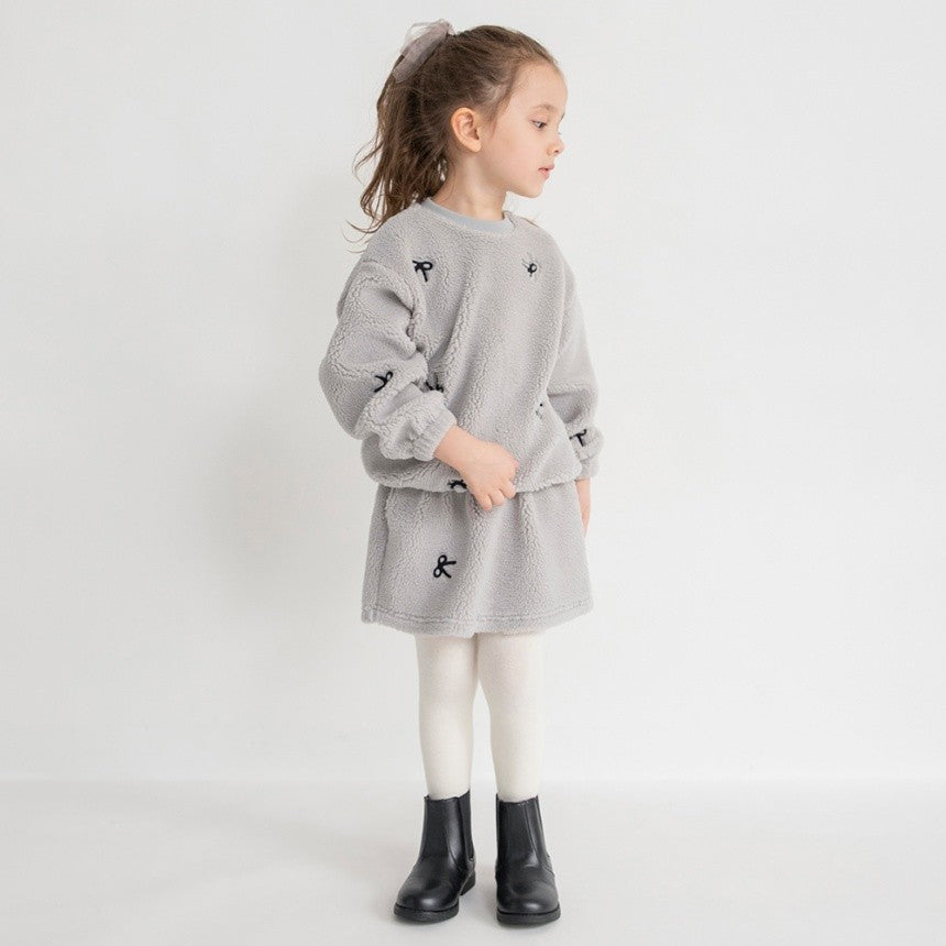 브란셰스 키즈 티셔츠 일본 branshes 맨투맨 리본 자수 보아 트레이너 긴팔 2컬러