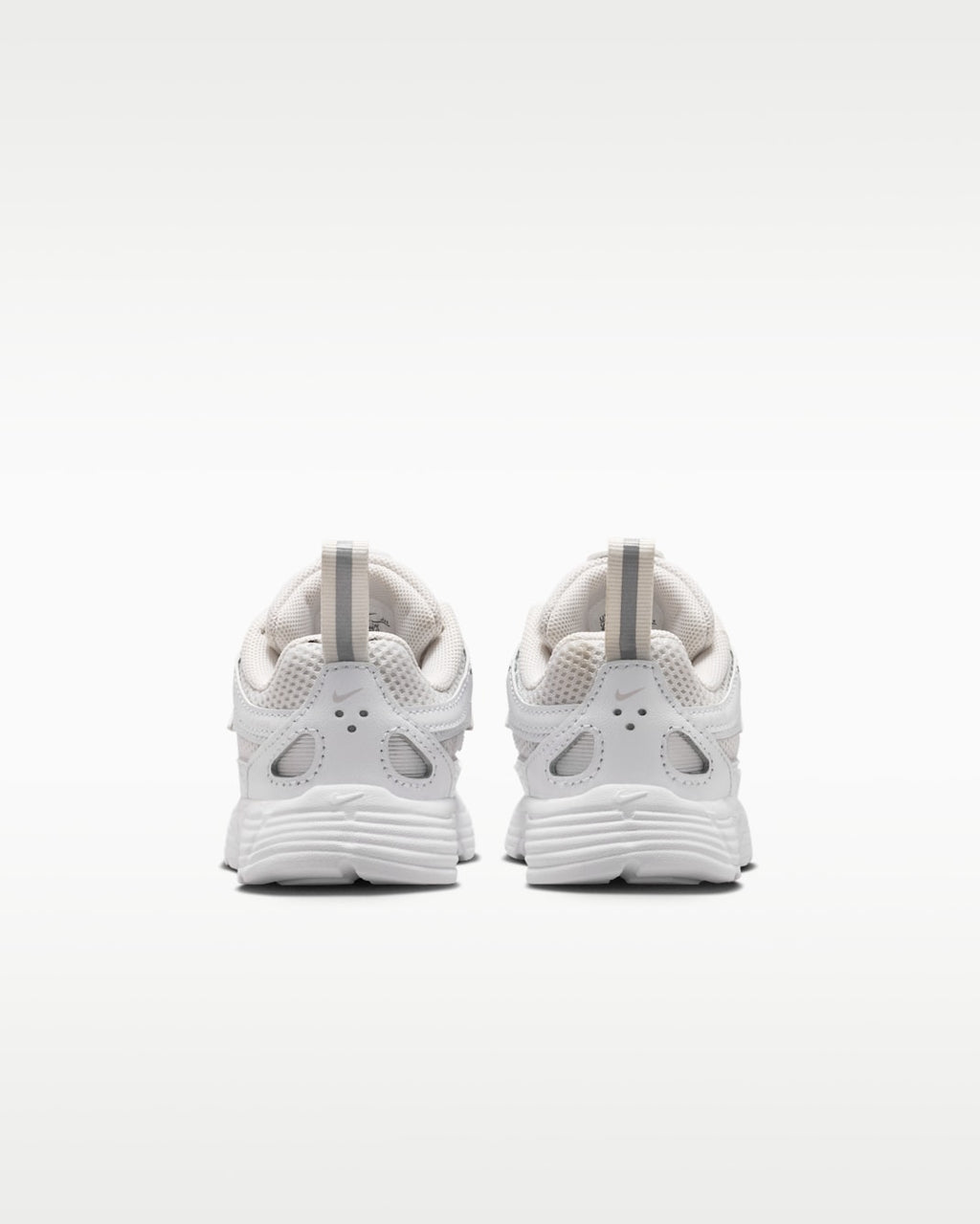 나이키 키즈 운동화 일본 베이비 신발 P-6000 레트로 페가수스 IO4646 2컬러