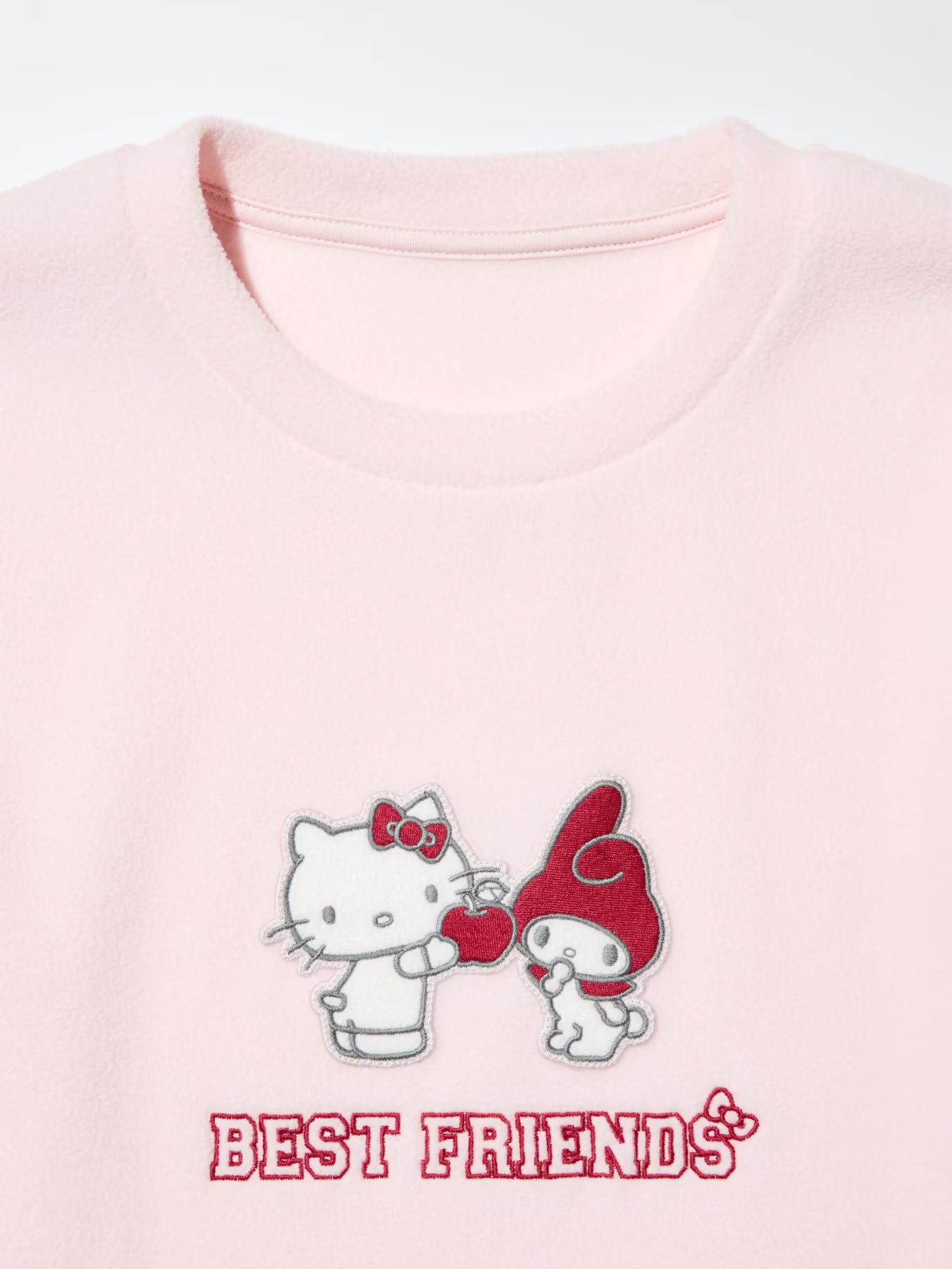 유니클로 키즈 잠옷 일본 파자마 산리오 캐릭터 키티 마이멜로디 긴팔 긴바지 세트