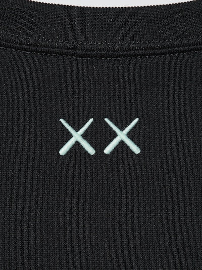 유니클로 키즈 긴팔 일본 UNIQLO kaws 카우스 맨투맨 티셔츠 블랙 492991