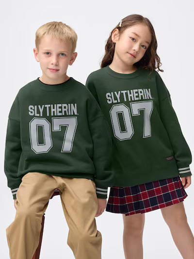 GU 키즈 티셔츠 일본 지유 맨투맨 해리포터 슬리더린 기숙사 디자인 357643