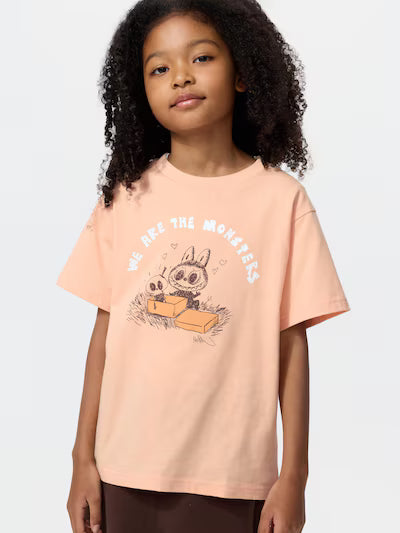 유니클로 키즈 티셔츠 일본 반팔티 UT 팝마트 유티 더 몬스터즈 오렌지